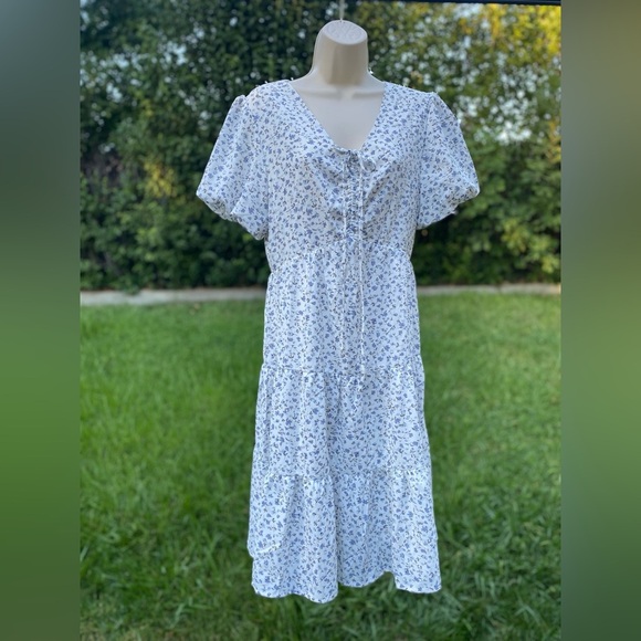 MIKAROSE White Floral Midi Dress NWT Size Medium - Picture 12 of 13